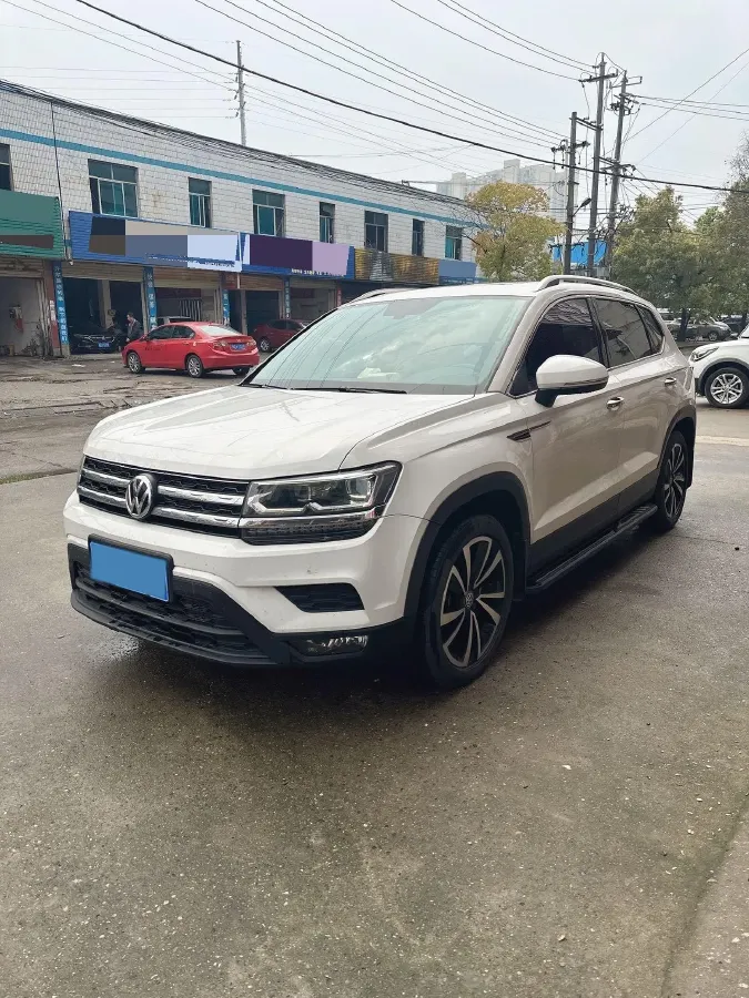 2019 MINI MINI 1.5T 102HP L3 7DCT,autocango,china used car exporter,china ev exporter,chinese used car exporter,chinese used ev exporter