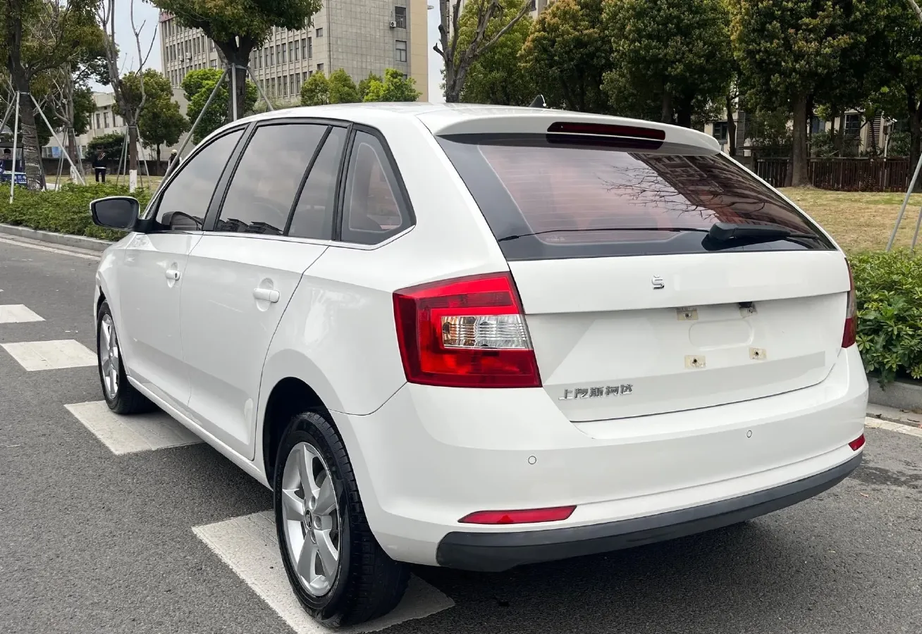 2019 Skoda Rapid Spaceback 1.5L 112HP L4 6AT,autocango,china used car exporter,china ev exporter,chinese used car exporter,chinese used ev exporter