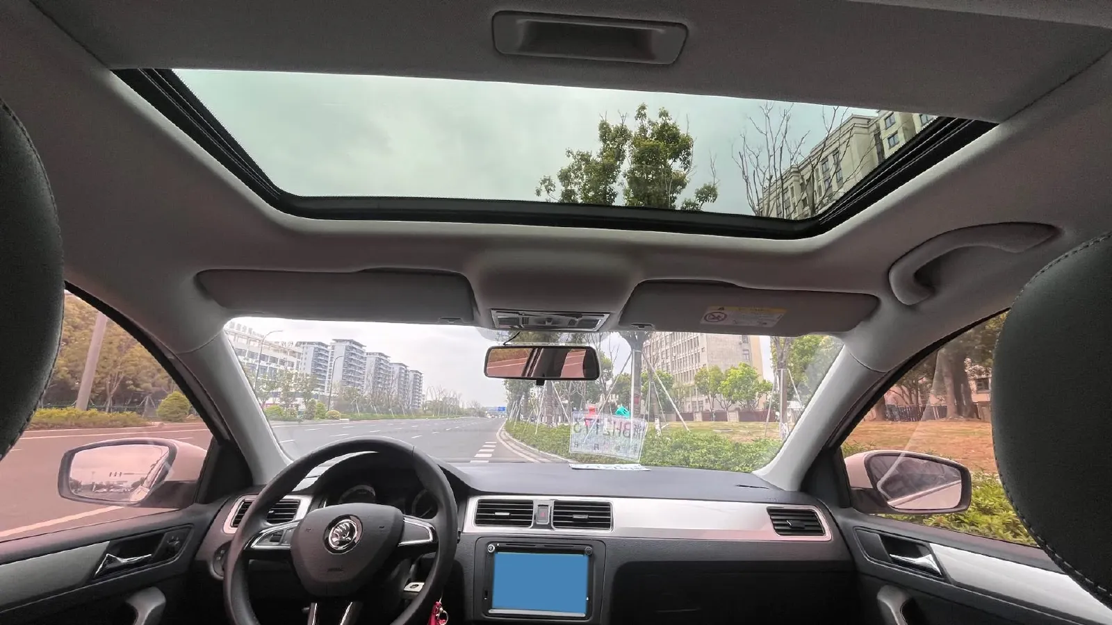 2019 Skoda Rapid Spaceback 1.5L 112HP L4 6AT,autocango,china used car exporter,china ev exporter,chinese used car exporter,chinese used ev exporter