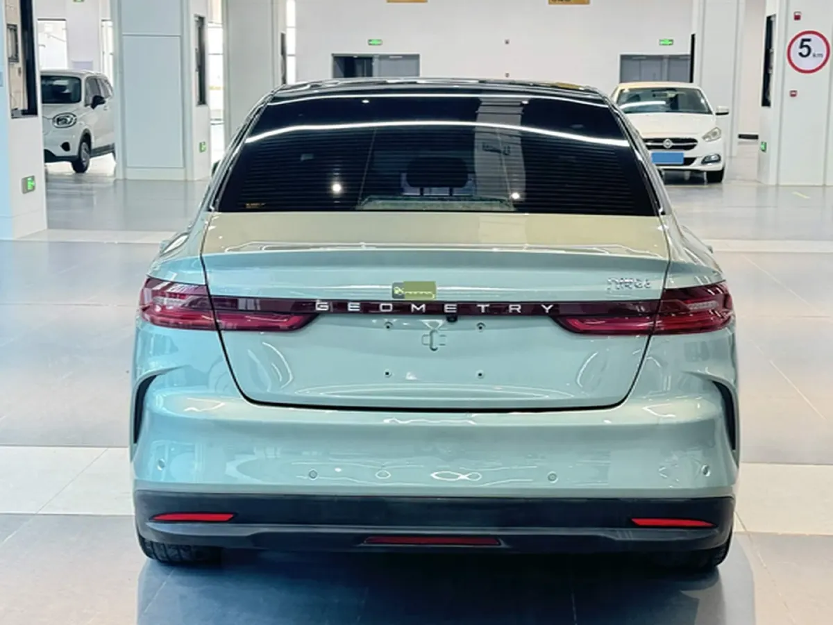 2022 Ruichi Auto ED71 BEV 60.152KWH,autocango,china used car exporter,china ev exporter,chinese used car exporter,chinese used ev exporter