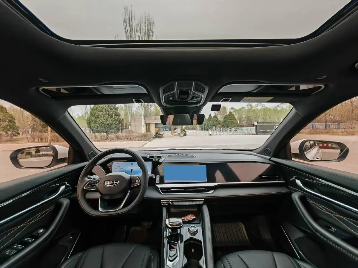 2024 Geely Monjaro 2.0T 218HP L4 7DCT,autocango,china used car exporter,china ev exporter,chinese used car exporter,chinese used ev exporter