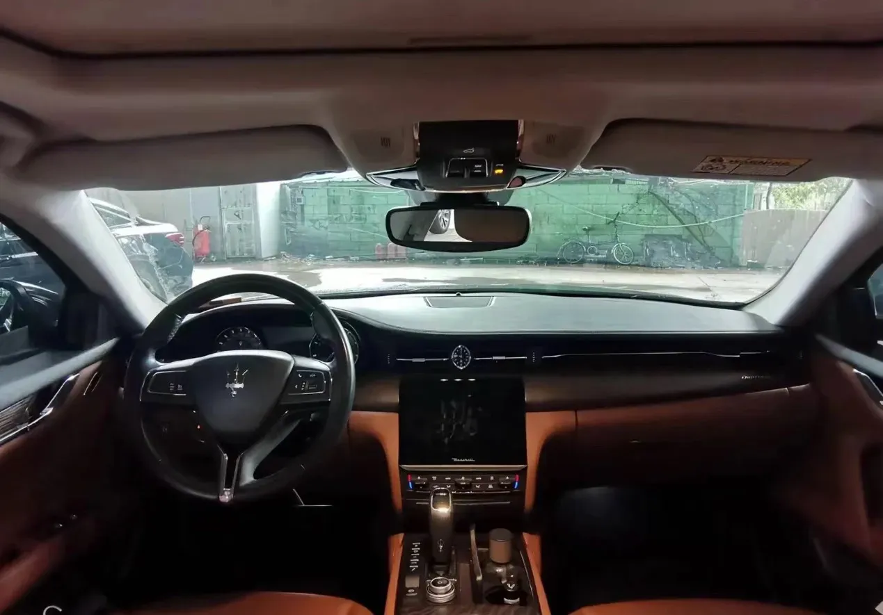 2021 Maserati Quattroporte 3.0T 350HP V6 8AT,autocango,china used car exporter,china ev exporter,chinese used car exporter,chinese used ev exporter