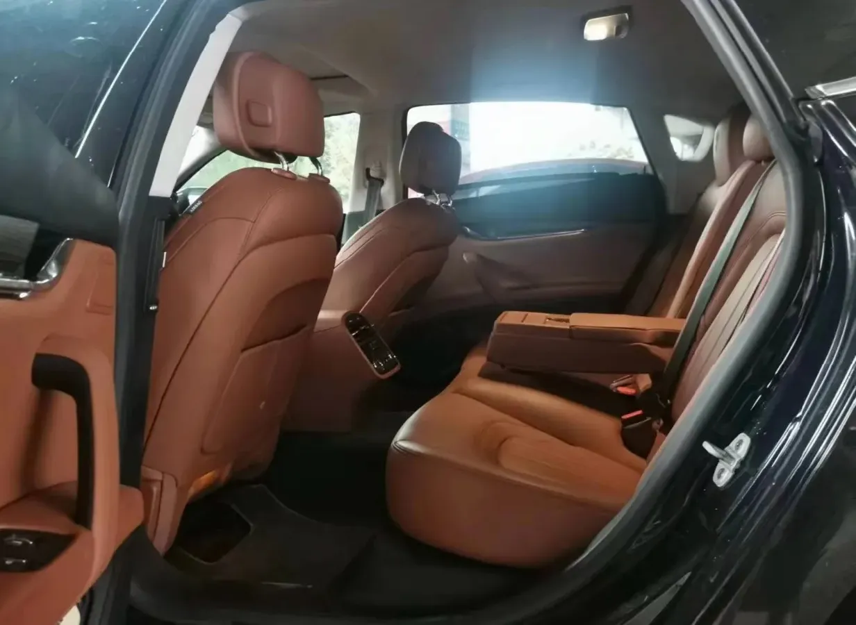 2021 Maserati Quattroporte 3.0T 350HP V6 8AT,autocango,china used car exporter,china ev exporter,chinese used car exporter,chinese used ev exporter