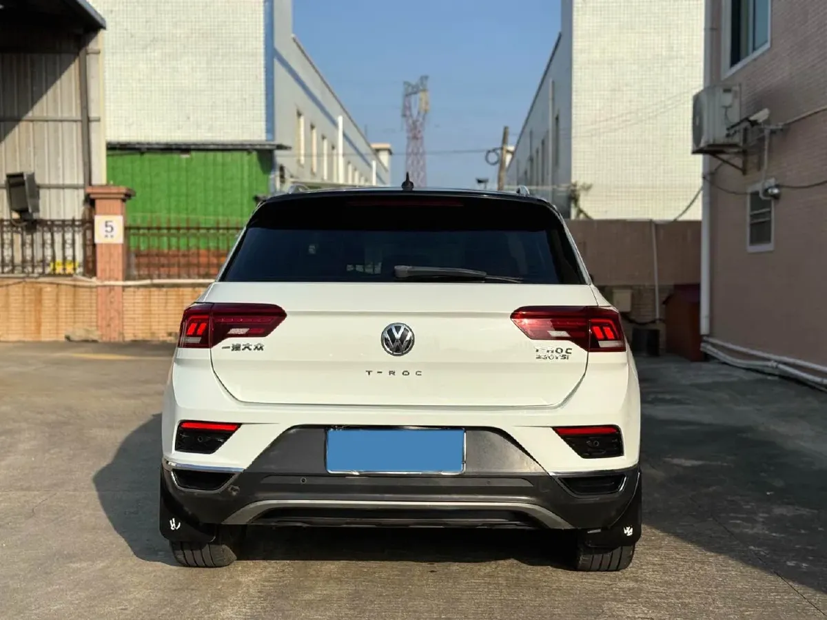 2019 Volkswagen T-Roc 1.4T 131HP L4 7DCT,autocango,china used car exporter,china ev exporter,chinese used car exporter,chinese used ev exporter