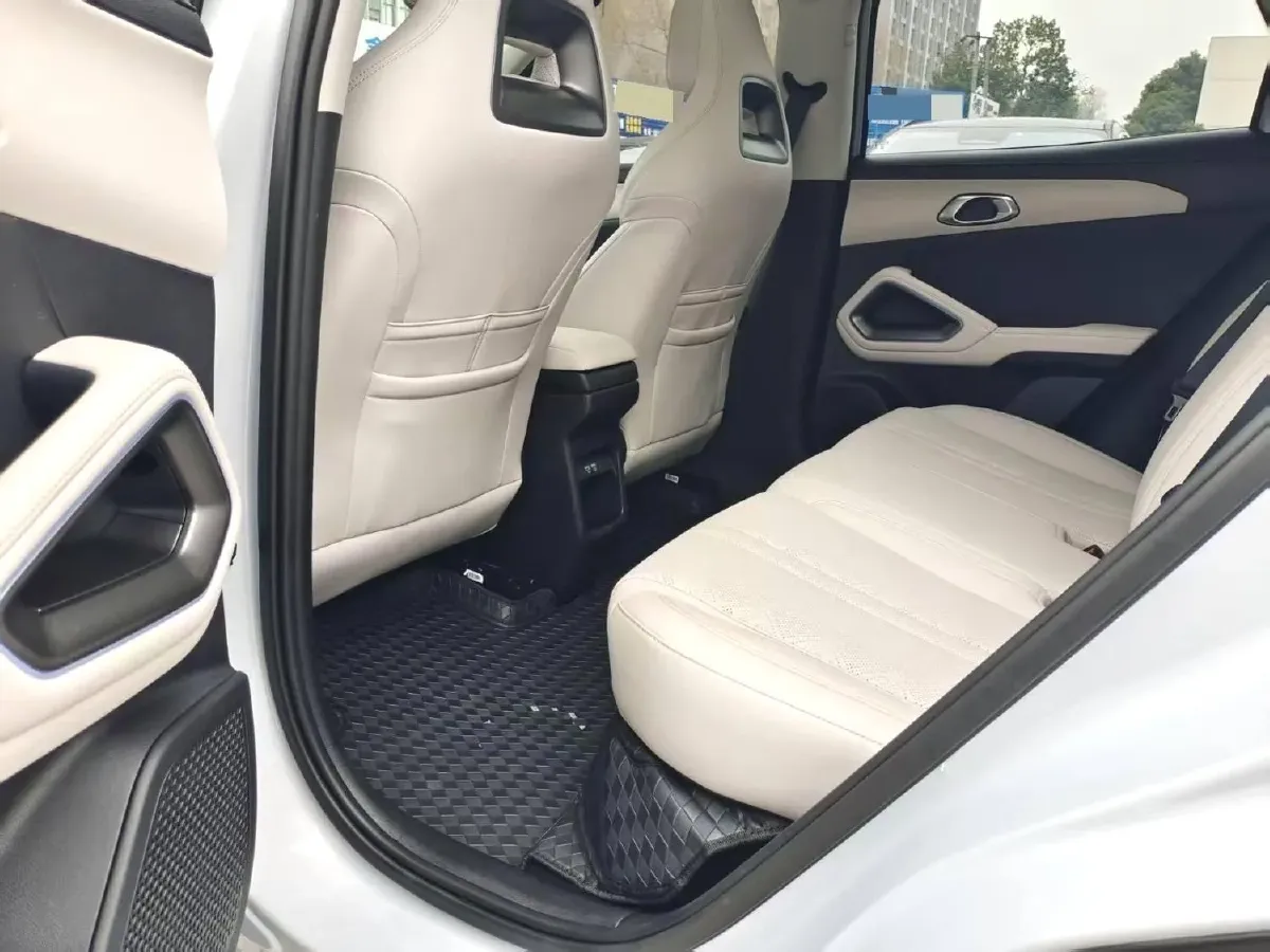 2024 BYD YuanUP BEV 45.12KWH,autocango,china used car exporter,china ev exporter,chinese used car exporter,chinese used ev exporter