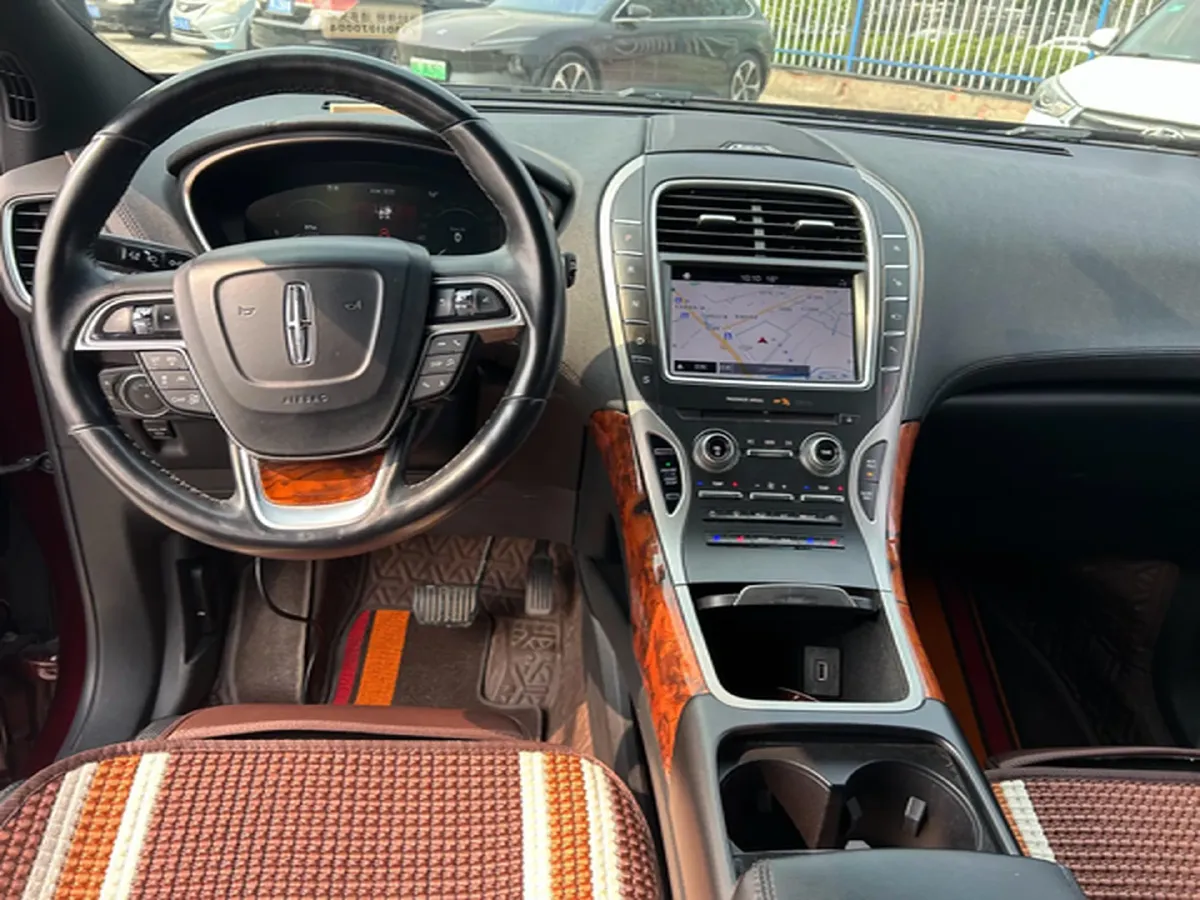 2019 Lincoln Nautilus 2.7T 329HP V6 8AT,autocango,china used car exporter,china ev exporter,chinese used car exporter,chinese used ev exporter
