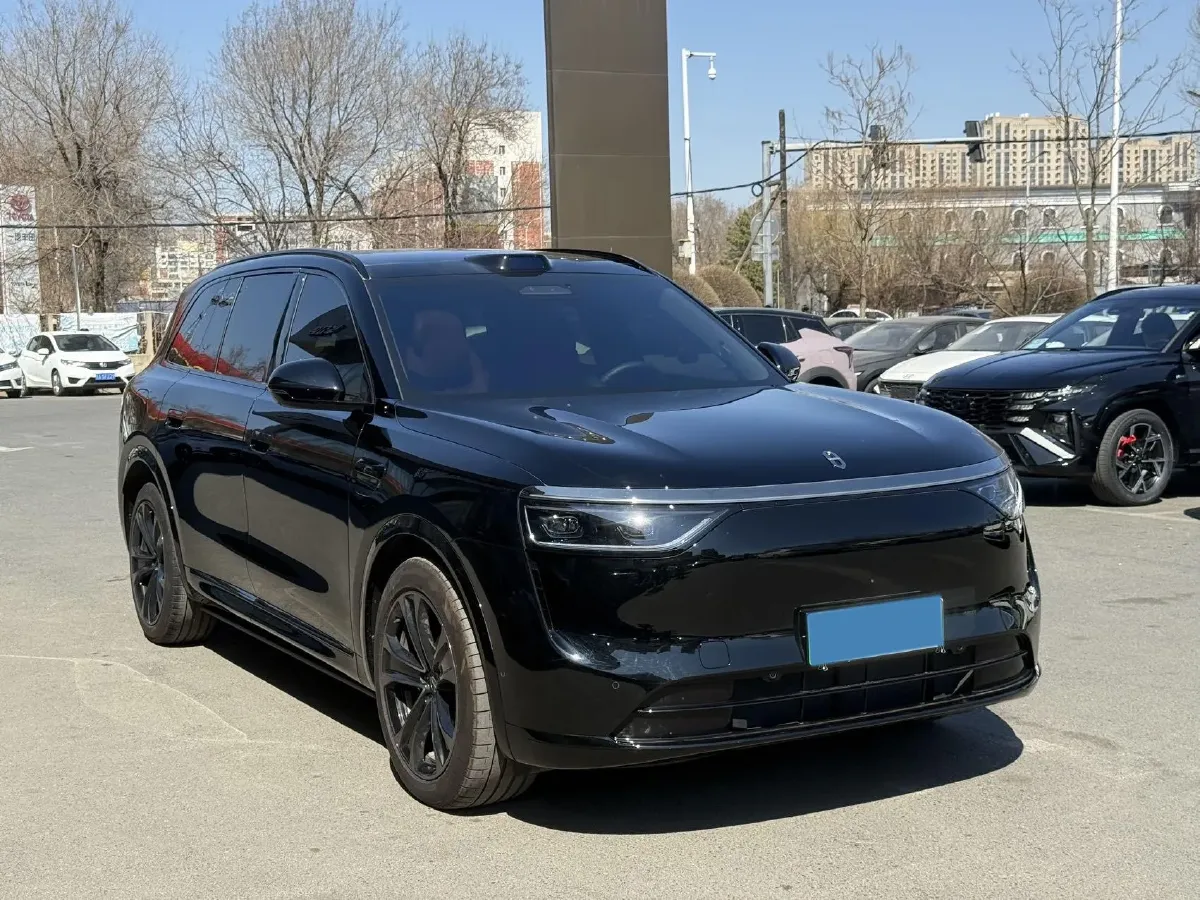 2025 AITO AITO M8 REEV 160HP REEV 53.4KWH,autocango,china used car exporter,china ev exporter,chinese used car exporter,chinese used ev exporter