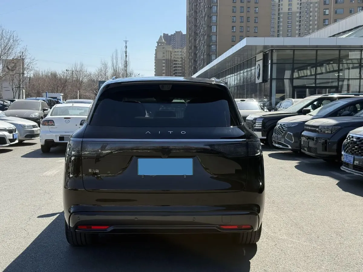 2025 AITO AITO M8 REEV 160HP REEV 53.4KWH,autocango,china used car exporter,china ev exporter,chinese used car exporter,chinese used ev exporter