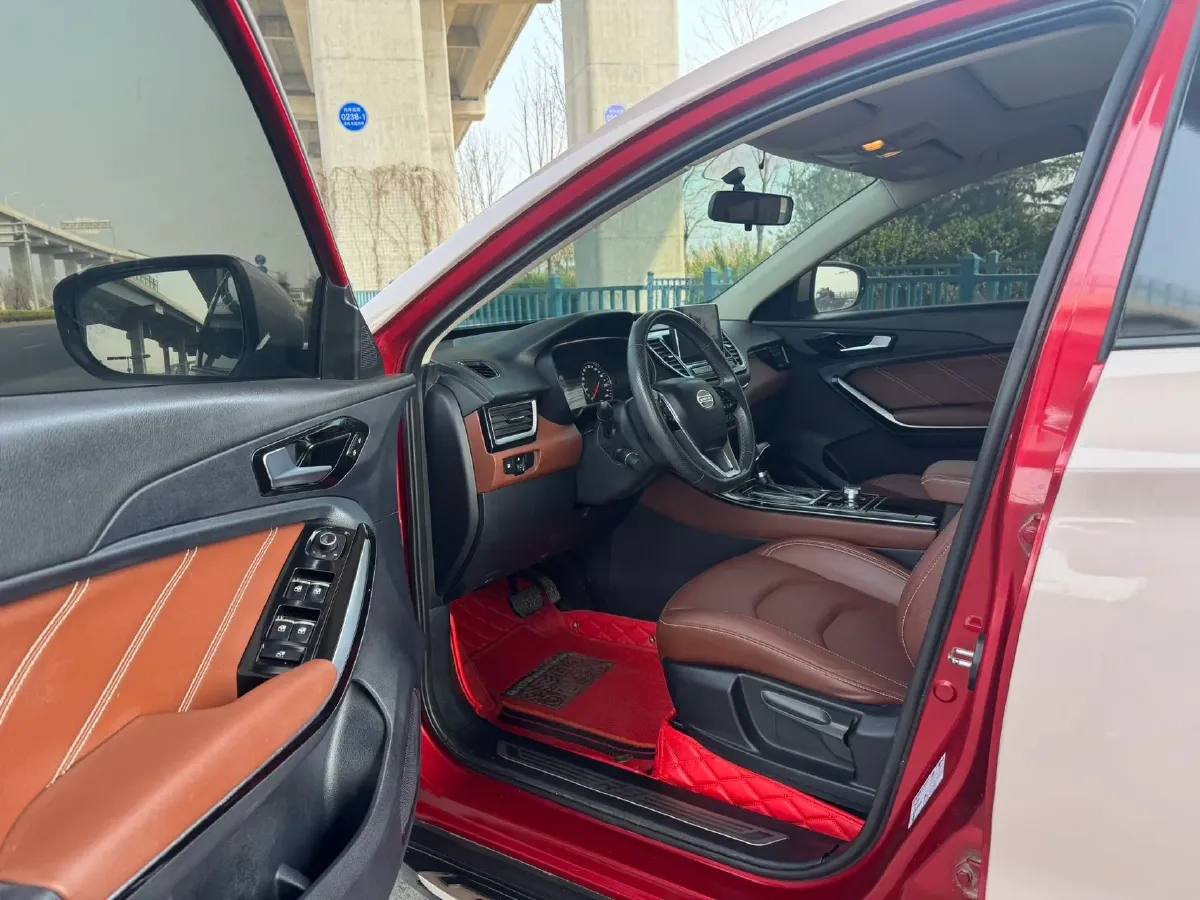 2018 FAW Senia R9 1.2T 143HP L4 5MT,autocango,china used car exporter,china ev exporter,chinese used car exporter,chinese used ev exporter