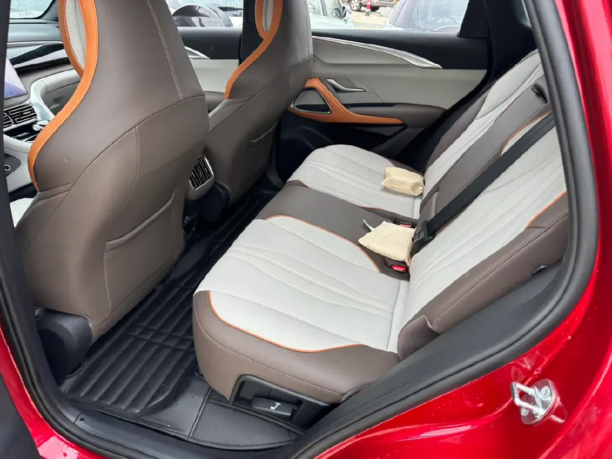 2022 Geely JiaJi 1.5T 177HP L3 7DCT PHEV 15.5KWH,autocango,china used car exporter,china ev exporter,chinese used car exporter,chinese used ev exporter