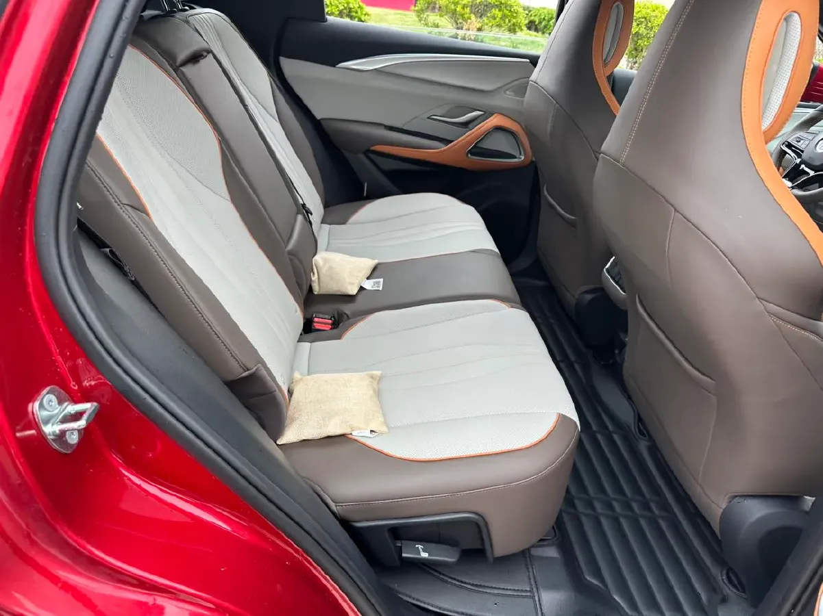 2022 Geely JiaJi 1.5T 177HP L3 7DCT PHEV 15.5KWH,autocango,china used car exporter,china ev exporter,chinese used car exporter,chinese used ev exporter