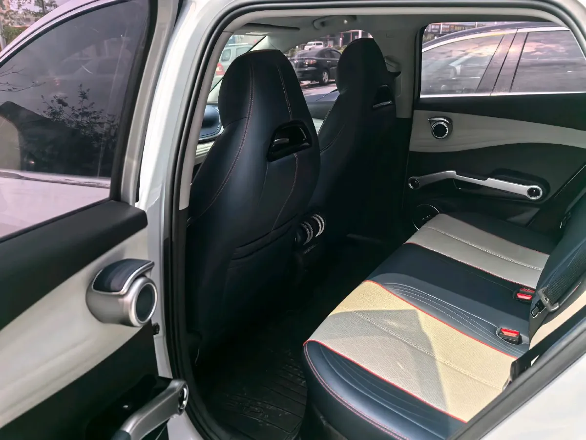 2022 Foton Grand General G7 2.0T 238HP L4 8AT,autocango,china used car exporter,china ev exporter,chinese used car exporter,chinese used ev exporter