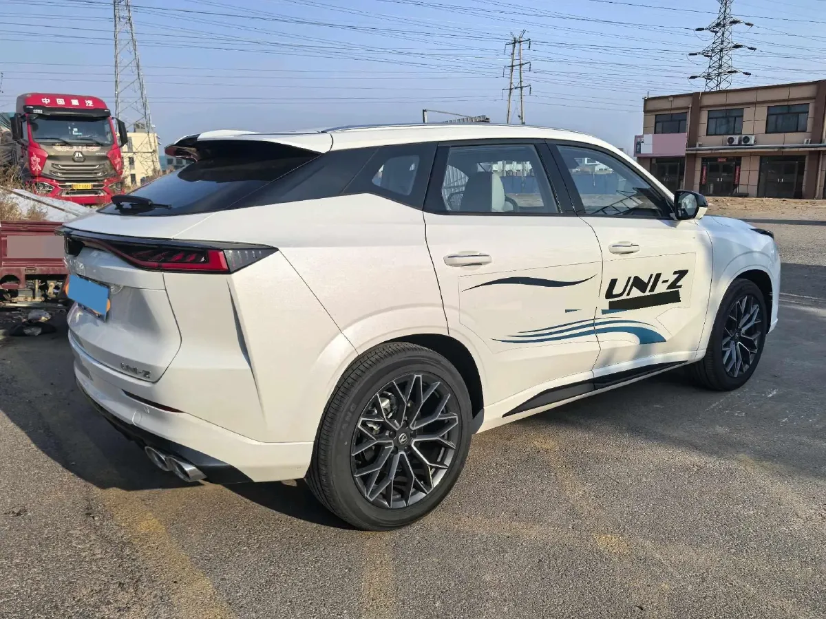 2025 ChangAn UNI-Z 1.5T 188HP L4 7DCT,autocango,china used car exporter,china ev exporter,chinese used car exporter,chinese used ev exporter