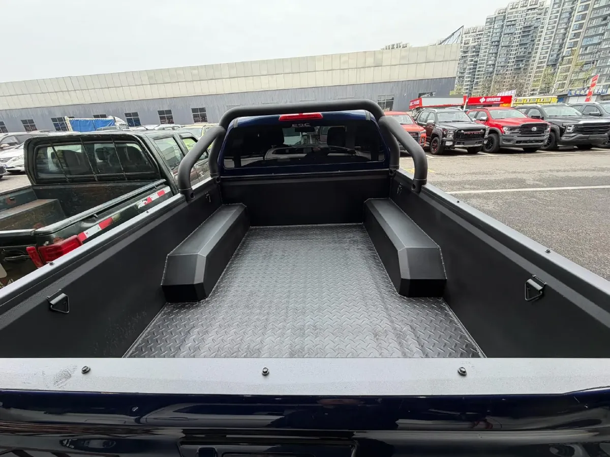 2023 Isuzu LingTuo 2.5T 150HP L4 6MT,autocango,china used car exporter,china ev exporter,chinese used car exporter,chinese used ev exporter