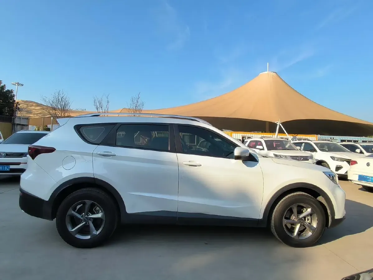 2020 Jetour X70M 1.5T 156HP L4 6DCT,autocango,china used car exporter,china ev exporter,chinese used car exporter,chinese used ev exporter