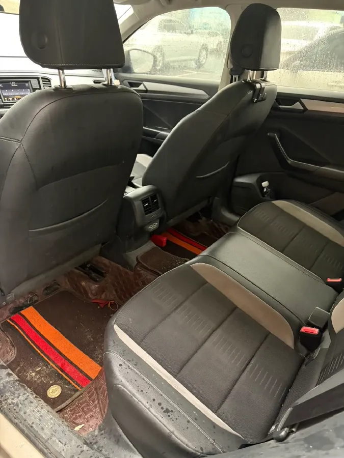 2019 Volkswagen T-Roc 1.4T 131HP L4 7DCT,autocango,china used car exporter,china ev exporter,chinese used car exporter,chinese used ev exporter