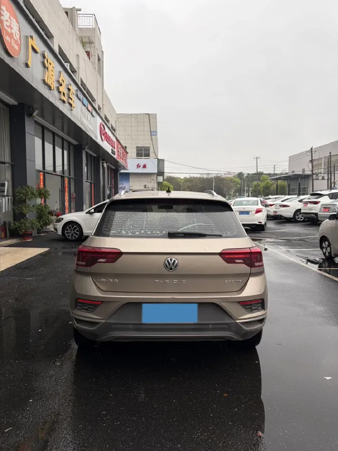 2019 Volkswagen T-Roc 1.4T 131HP L4 7DCT,autocango,china used car exporter,china ev exporter,chinese used car exporter,chinese used ev exporter