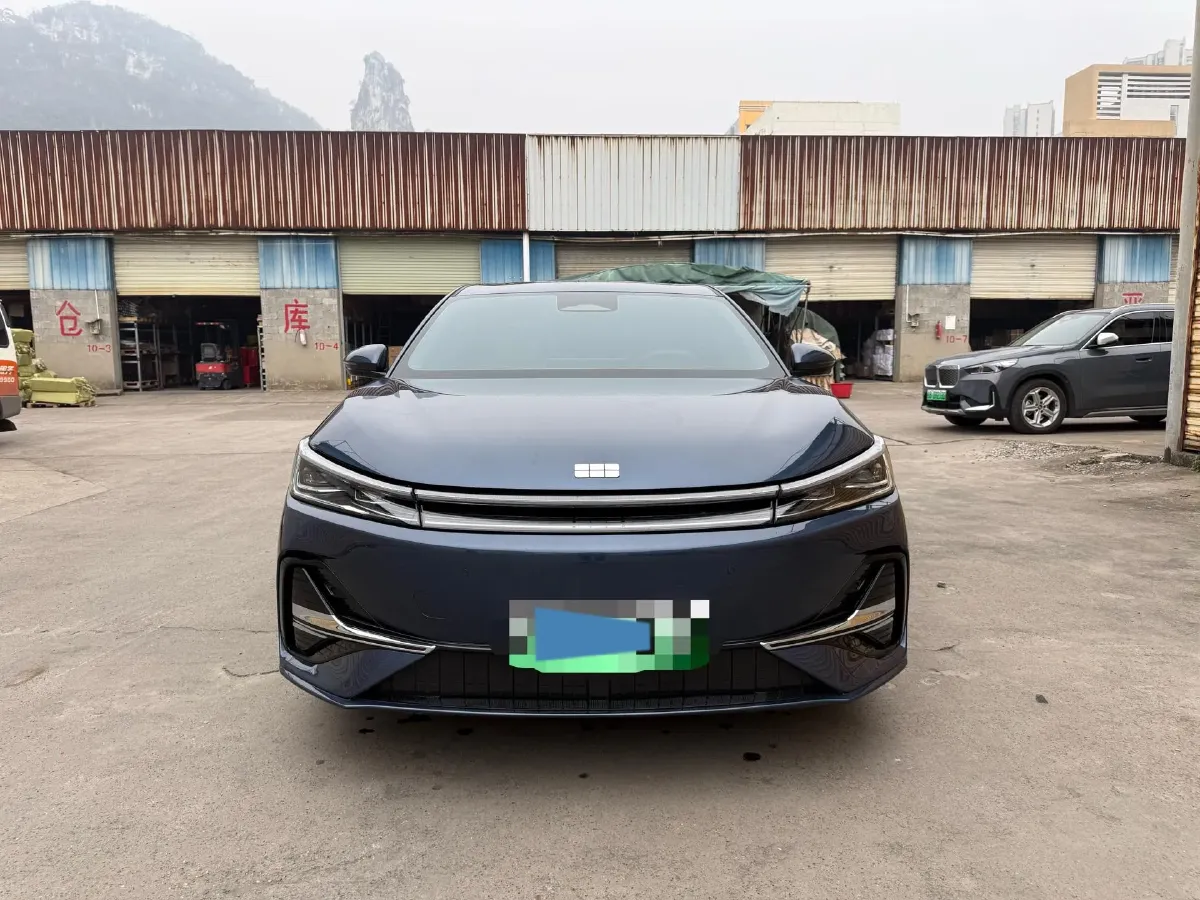 2025 Geely Galaxy A7 1.5L 112HP L4 1DHT PHEV,autocango,china used car exporter,china ev exporter,chinese used car exporter,chinese used ev exporter