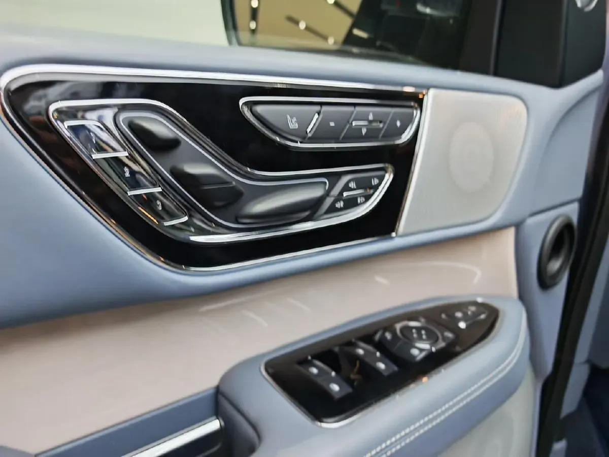 2020 Lincoln Navigator 3.5T 388HP V6 10AT,autocango,china used car exporter,china ev exporter,chinese used car exporter,chinese used ev exporter