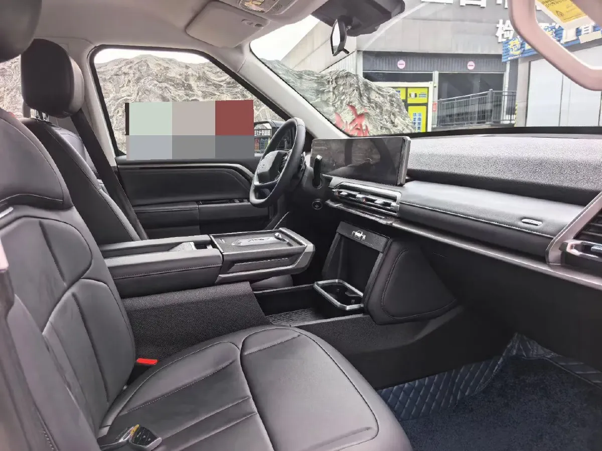 2025 MAXUS InterstellarX 2.5T 224HP L4 8AT,autocango,china used car exporter,china ev exporter,chinese used car exporter,chinese used ev exporter