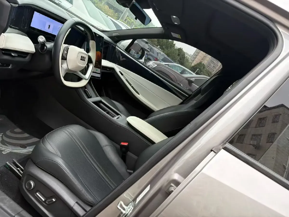 2024 Geely Galaxy L7 1.5T 163HP L4 3DHT PHEV 18.7KWH,autocango,china used car exporter,china ev exporter,chinese used car exporter,chinese used ev exporter