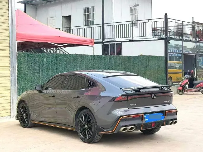 2023 ChangAn UNI-V 1.5T 188HP L4 7DCT,autocango,china used car exporter,china ev exporter,chinese used car exporter,chinese used ev exporter