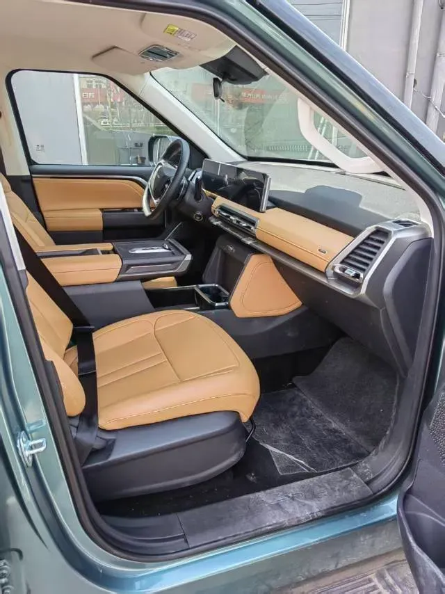 2025 MAXUS InterstellarX 2.5T 224HP L4 8AT,autocango,china used car exporter,china ev exporter,chinese used car exporter,chinese used ev exporter