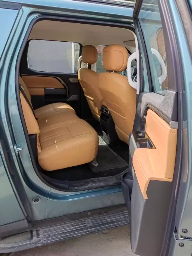 2025 MAXUS InterstellarX 2.5T 224HP L4 8AT,autocango,china used car exporter,china ev exporter,chinese used car exporter,chinese used ev exporter