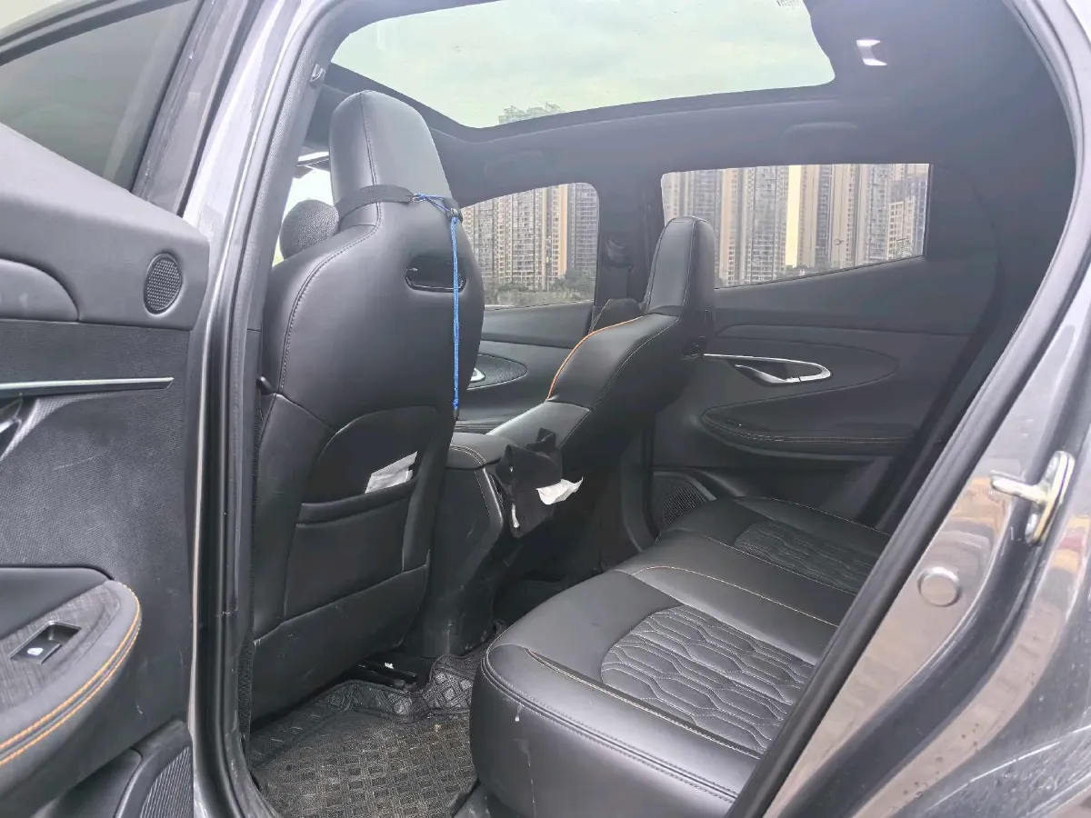 2022 ChangAn UNI-T 1.5T 188HP L4 7DCT,autocango,china used car exporter,china ev exporter,chinese used car exporter,chinese used ev exporter