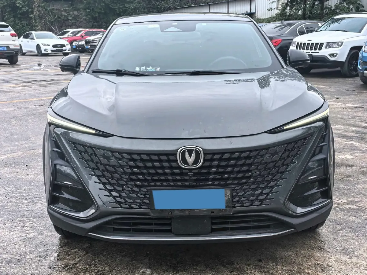 2022 ChangAn UNI-T 1.5T 188HP L4 7DCT,autocango,china used car exporter,china ev exporter,chinese used car exporter,chinese used ev exporter