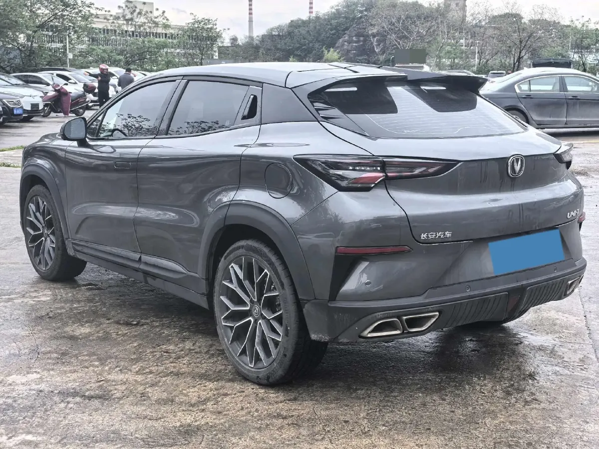 2022 ChangAn UNI-T 1.5T 188HP L4 7DCT,autocango,china used car exporter,china ev exporter,chinese used car exporter,chinese used ev exporter