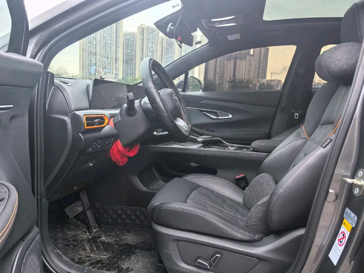 2022 ChangAn UNI-T 1.5T 188HP L4 7DCT,autocango,china used car exporter,china ev exporter,chinese used car exporter,chinese used ev exporter