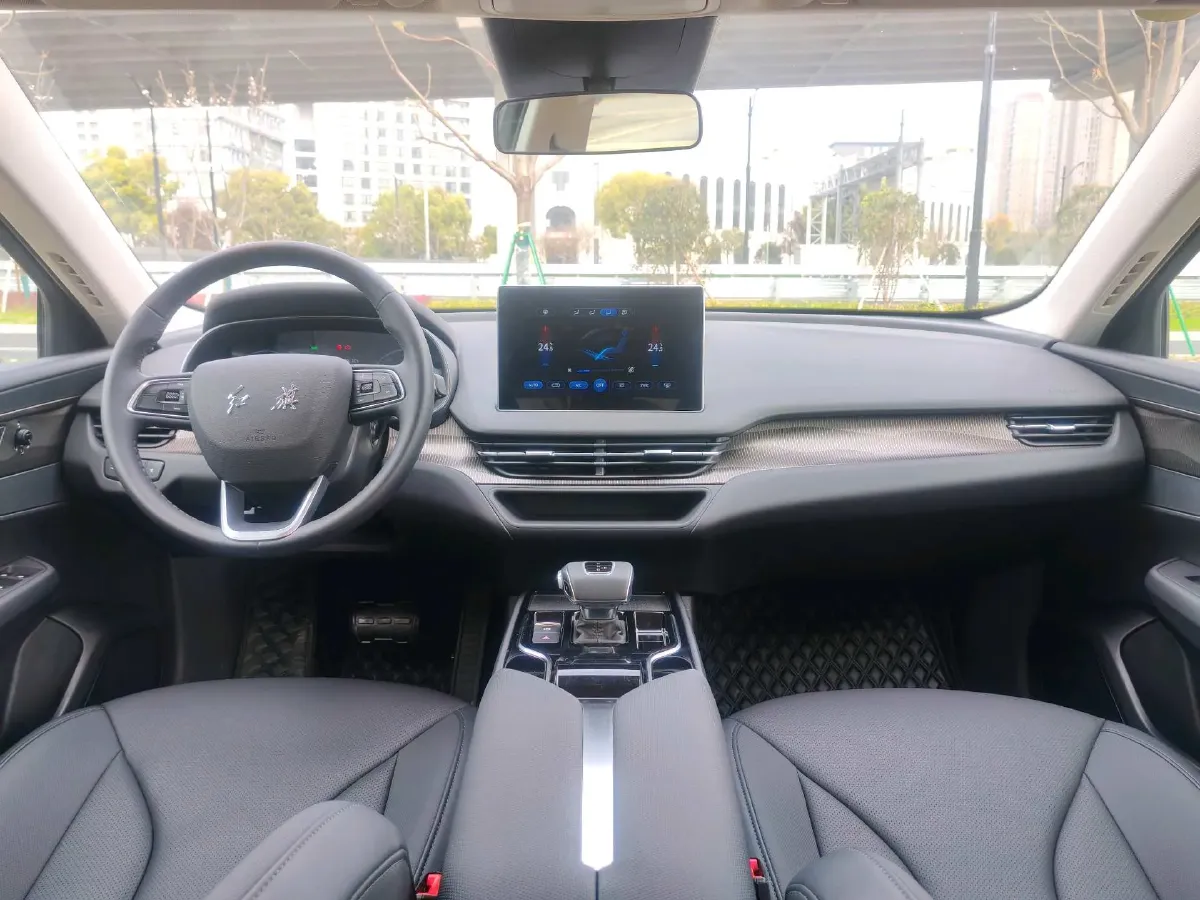 2024 HongQi E-QM5 BEV 60KWH,autocango,china used car exporter,china ev exporter,chinese used car exporter,chinese used ev exporter