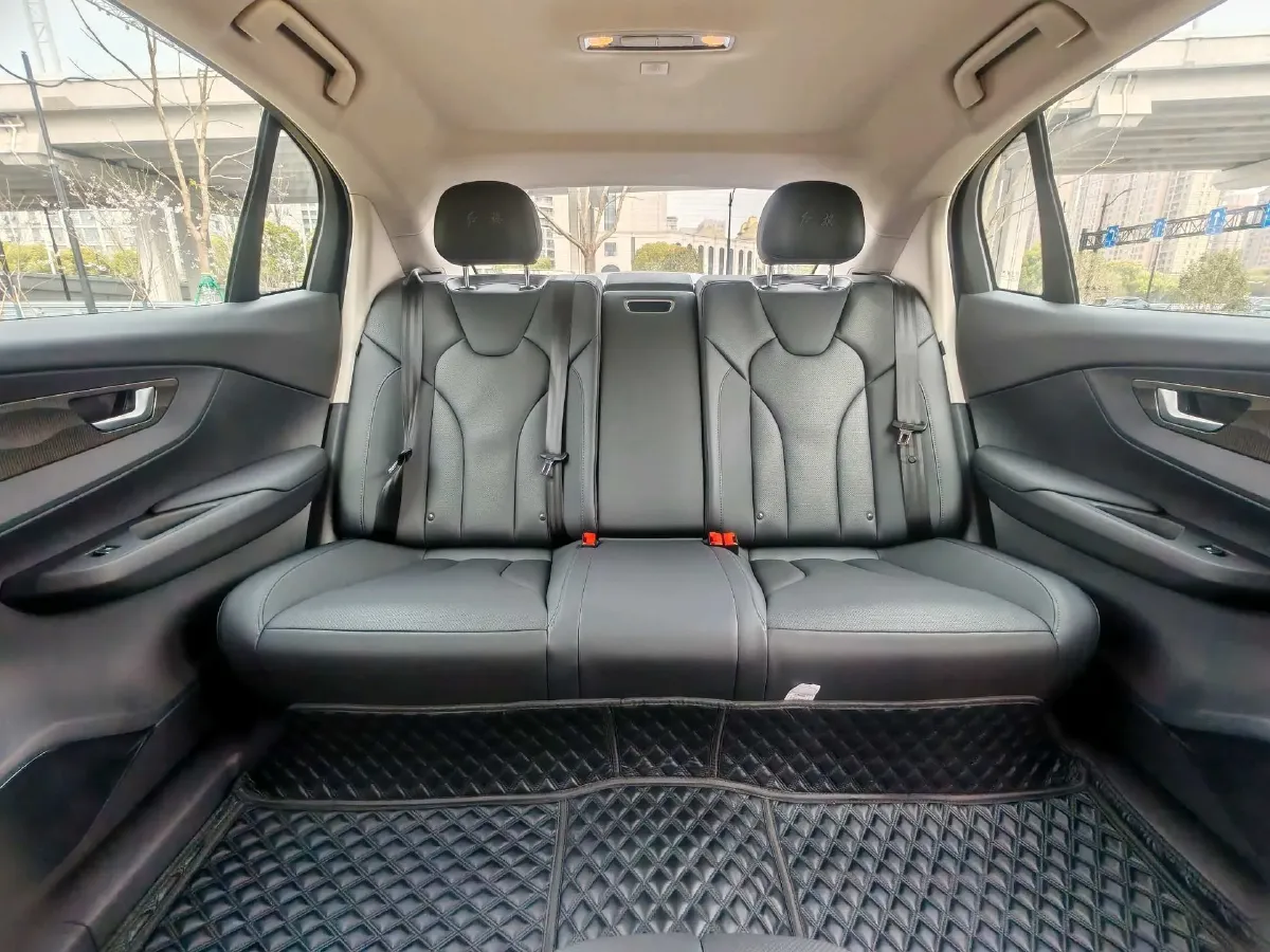 2024 HongQi E-QM5 BEV 60KWH,autocango,china used car exporter,china ev exporter,chinese used car exporter,chinese used ev exporter