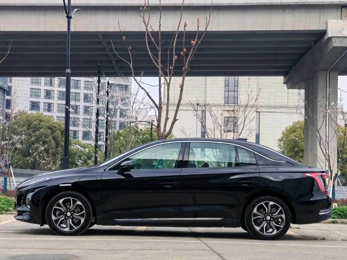 2024 HongQi E-QM5 BEV 60KWH,autocango,china used car exporter,china ev exporter,chinese used car exporter,chinese used ev exporter