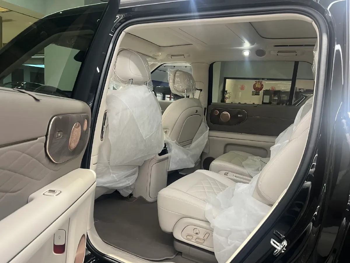 2026 IM LS9 REEV 155HP REEV,autocango,china used car exporter,china ev exporter,chinese used car exporter,chinese used ev exporter