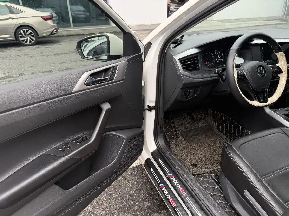 2019 Volkswagen Polo 1.5L 113HP L4 6AT,autocango,china used car exporter,china ev exporter,chinese used car exporter,chinese used ev exporter