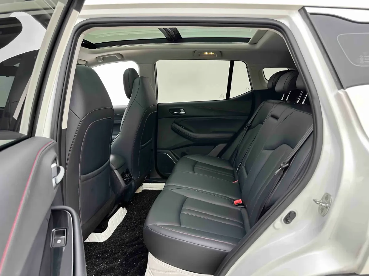 2021 GAC Trumpchi GS4 1.5T 169HP L4 6AT,autocango,china used car exporter,china ev exporter,chinese used car exporter,chinese used ev exporter