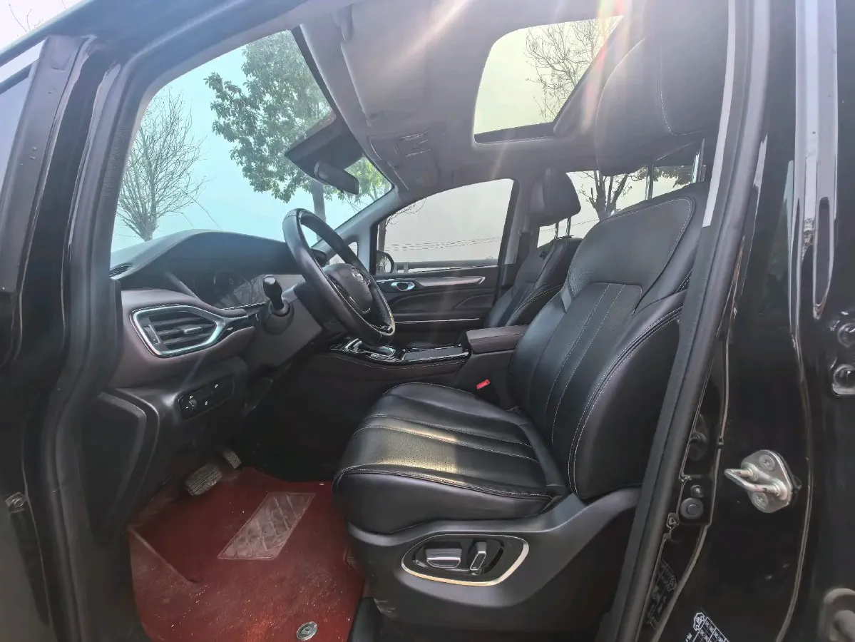 2023 GAC Trumpchi M6 1.5T 177HP L4 7DCT,autocango,china used car exporter,china ev exporter,chinese used car exporter,chinese used ev exporter