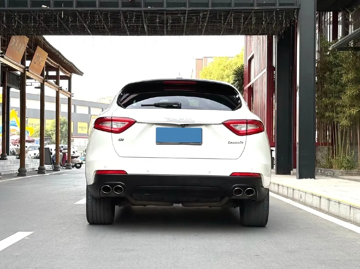 2019 Maserati Levante 3.0T 350HP V6 8AT,autocango,china used car exporter,china ev exporter,chinese used car exporter,chinese used ev exporter