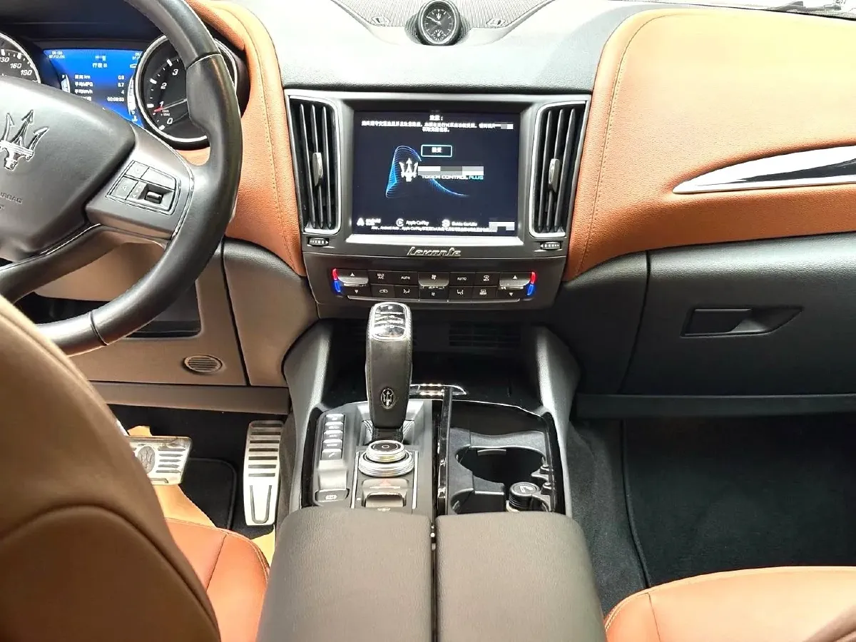 2019 Maserati Levante 3.0T 350HP V6 8AT,autocango,china used car exporter,china ev exporter,chinese used car exporter,chinese used ev exporter