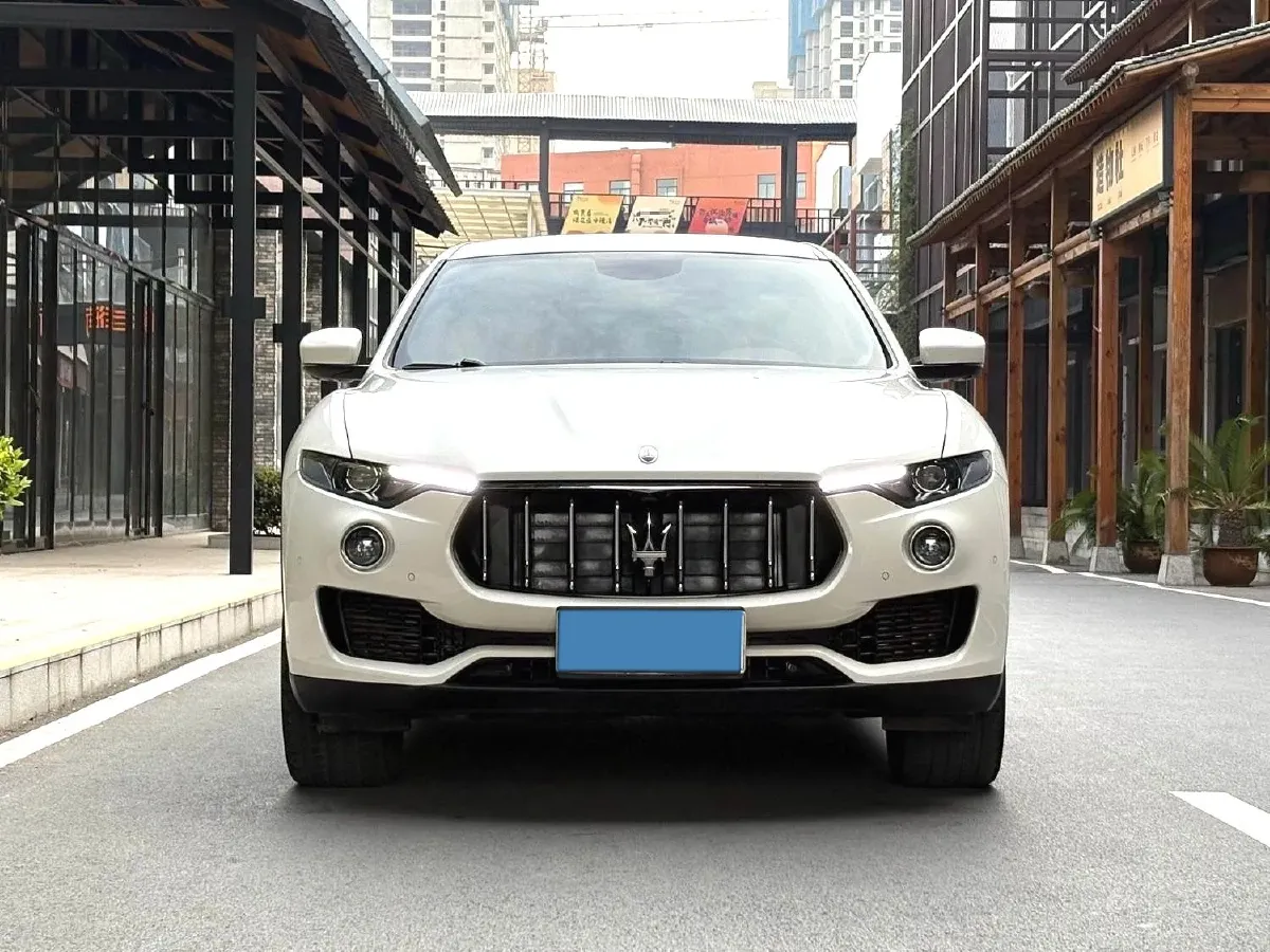 2019 Maserati Levante 3.0T 350HP V6 8AT,autocango,china used car exporter,china ev exporter,chinese used car exporter,chinese used ev exporter