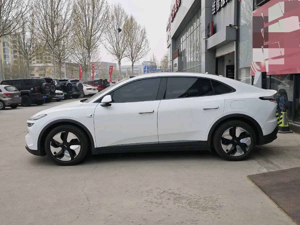 2024 ONVO L60 BEV 60KWH,autocango,china used car exporter,china ev exporter,chinese used car exporter,chinese used ev exporter
