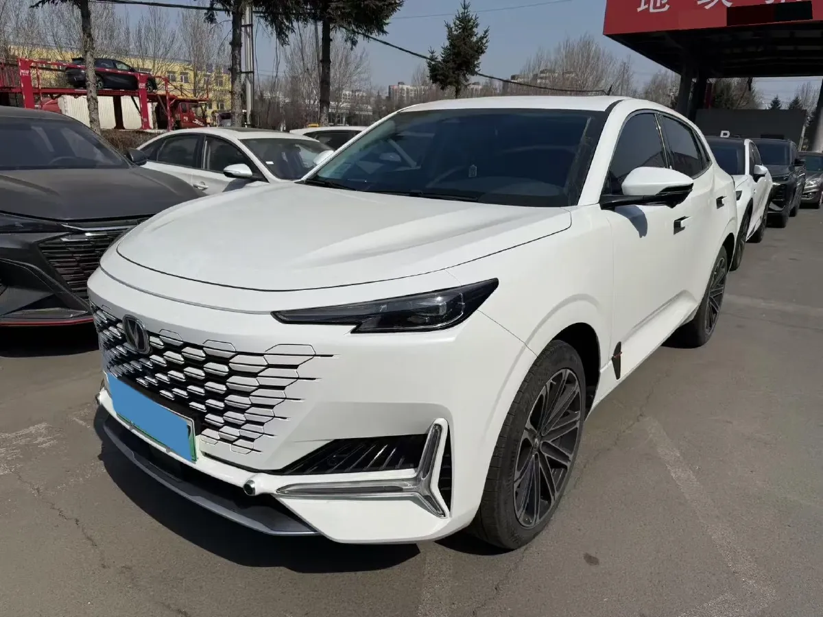 2024 ChangAn UNI-K iDD 1.5T 170HP L4 6TCT PHEV 28.4KWH,autocango,china used car exporter,china ev exporter,chinese used car exporter,chinese used ev exporter