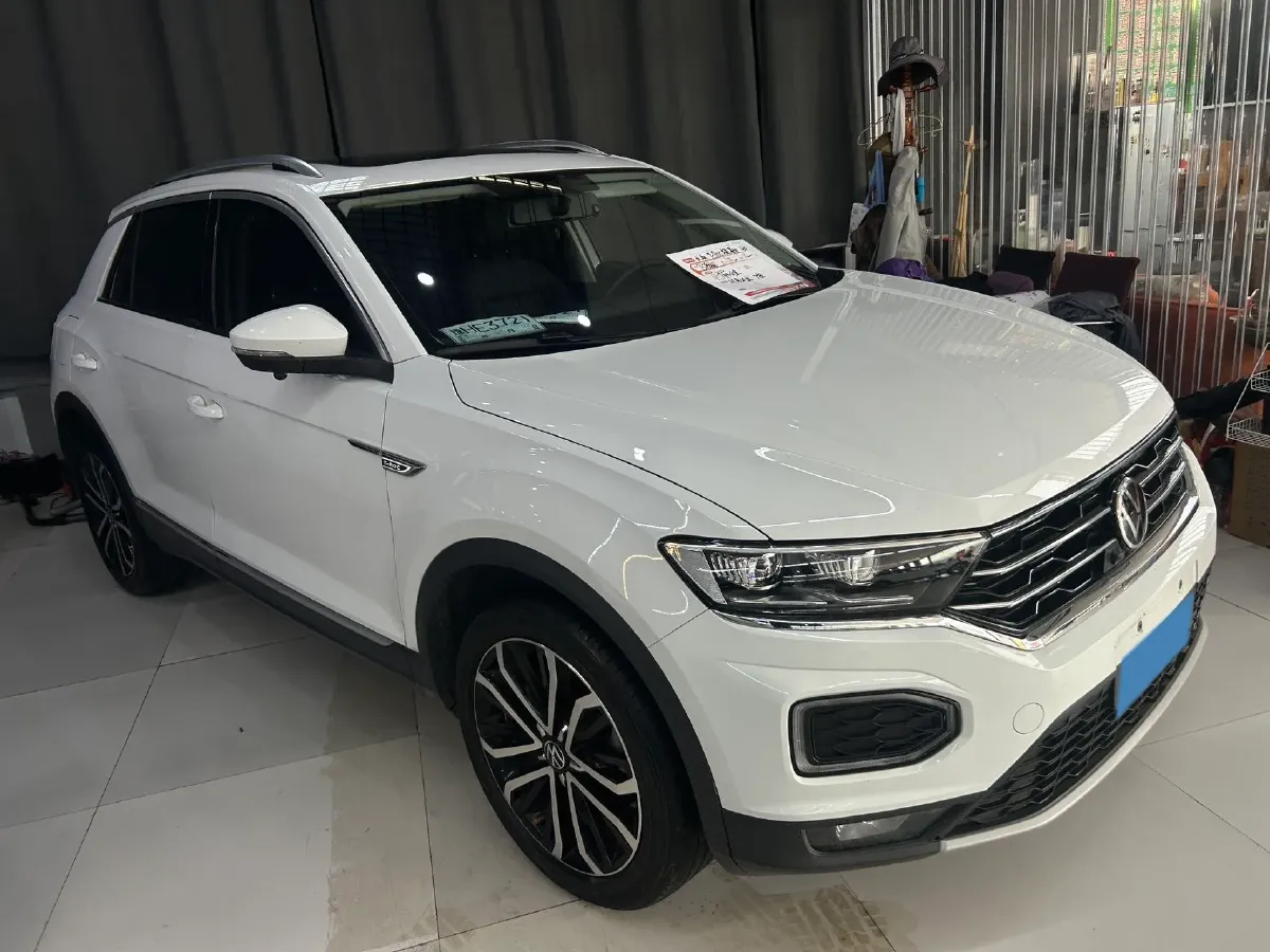 2022 Volkswagen T-Roc 1.4T 150HP L4 7DCT,autocango,china used car exporter,china ev exporter,chinese used car exporter,chinese used ev exporter