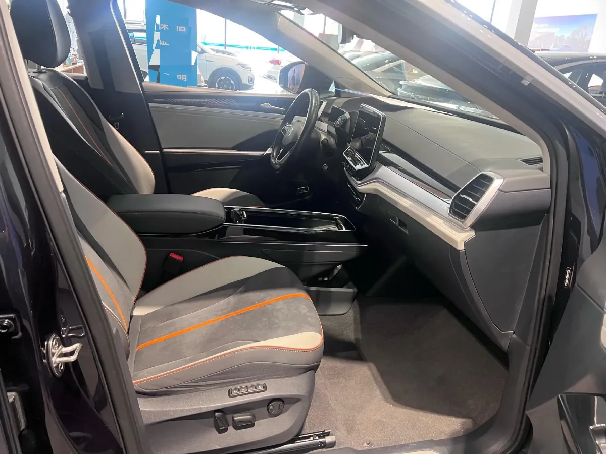 2022 Volkswagen ID.6 Crozz BEV 84.8KWH,autocango,china used car exporter,china ev exporter,chinese used car exporter,chinese used ev exporter