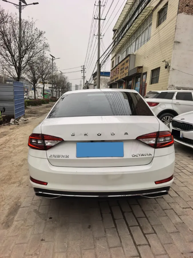 2019 Skoda Octavia 1.5L 116HP L4 6AT,autocango,china used car exporter,china ev exporter,chinese used car exporter,chinese used ev exporter