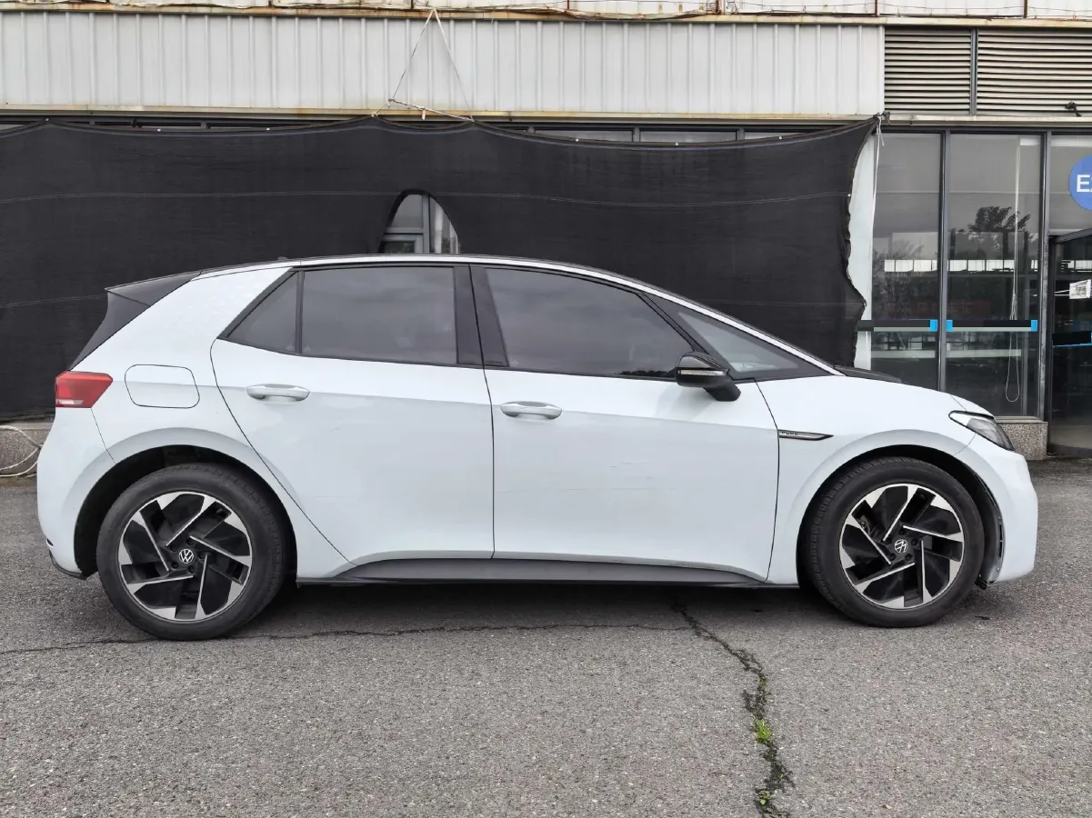 2023 Volkswagen ID.3 BEV 52.8KWH,autocango,china used car exporter,china ev exporter,chinese used car exporter,chinese used ev exporter