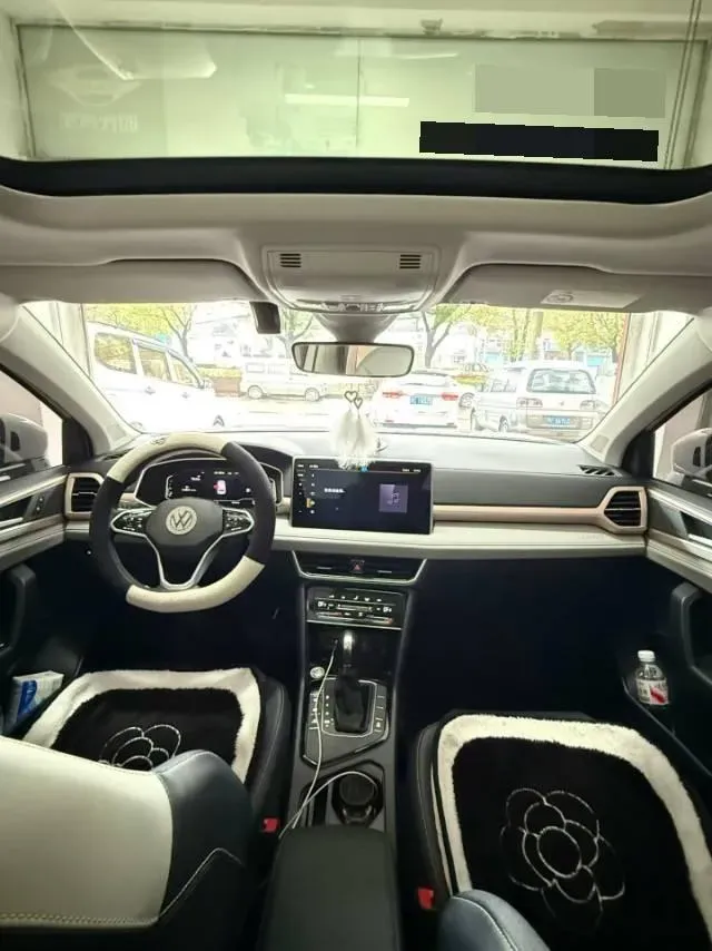 2023 Volkswagen Tharu 1.5T 160HP L4 7DCT,autocango,china used car exporter,china ev exporter,chinese used car exporter,chinese used ev exporter