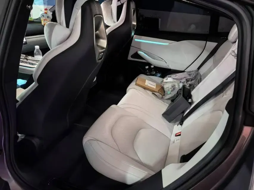 2024 MI SU7 BEV 101KWH,autocango,china used car exporter,china ev exporter,chinese used car exporter,chinese used ev exporter